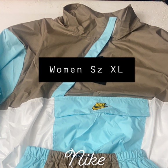Nike Tracksuit (Windbreaker & Skirt)